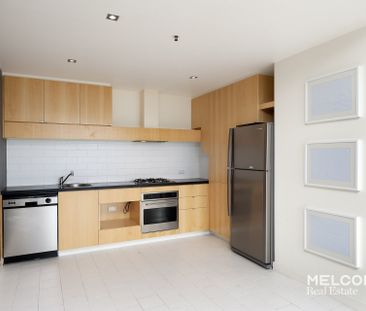 2 BED 1 BATH IN THE HEART OF CBD - WHITE GOODS - Photo 5