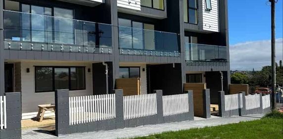 Be the first in to these new Townhouses in Three Kings - Photo 2