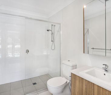 Luxury 3 Bdm Townhouse - Photo 4