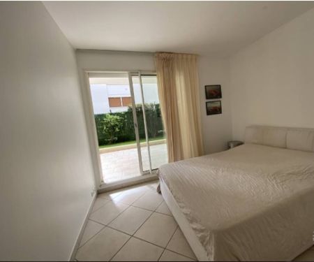 Super appartement meublé 3piéces 73m2 cannes 2300€ - Photo 4