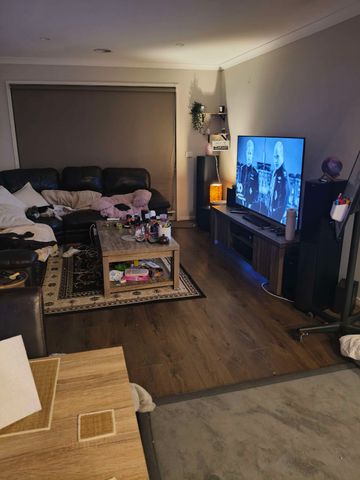 Clyde North - Photo 5