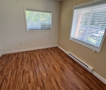 Cozy Two Bedroom Duplex in Nanaimo’s University District - Photo 5