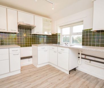 3 bedroom semi-detached house to rent - Photo 6