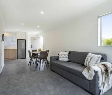 Modern Studio Rooms for Rent - Photo 2