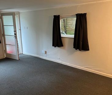 Large 1 bdrm flat - Photo 5