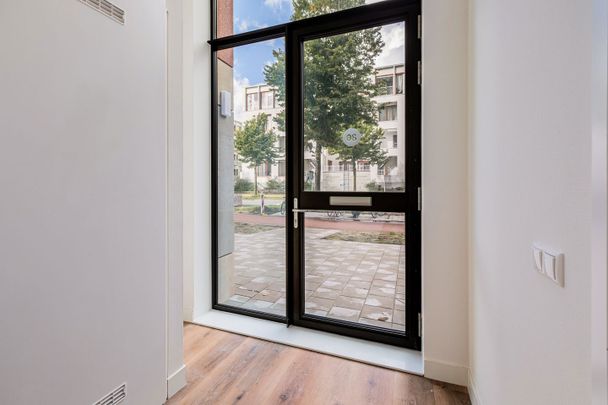 Appartement te huur: Barajasweg 80 1043 CP Amsterdam - Photo 1