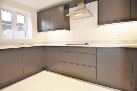 Stanway Road - Photo 5