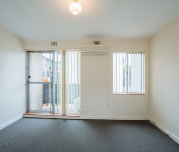 Refurbished Maylands Apartment! - Photo 3