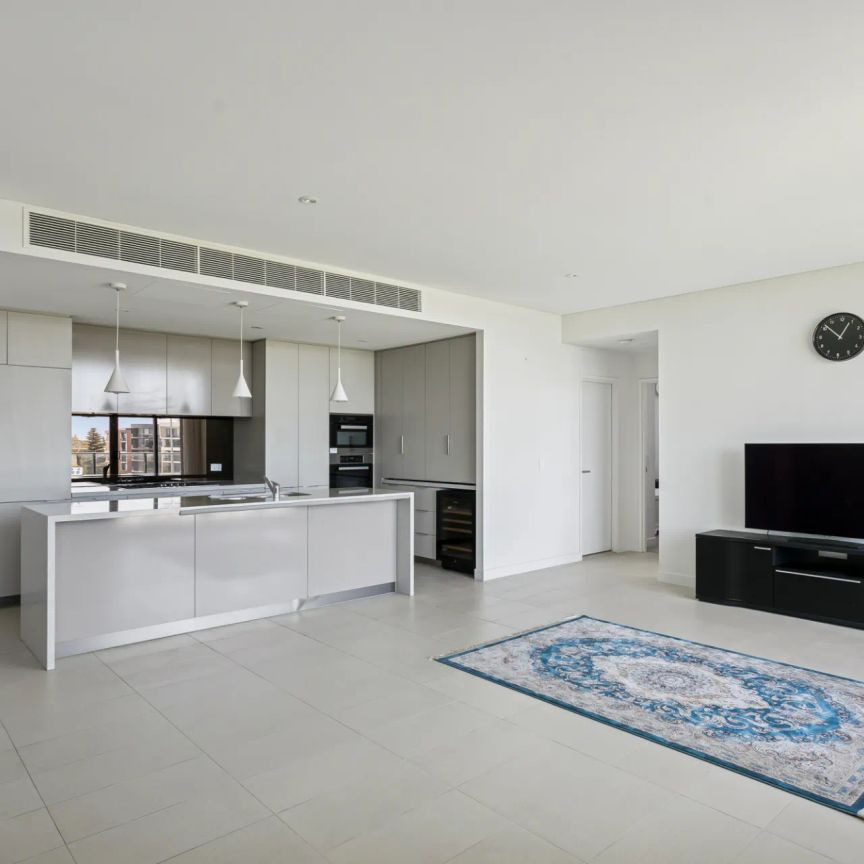 Apartment with Rare Claremont Oval Outlook - Photo 1