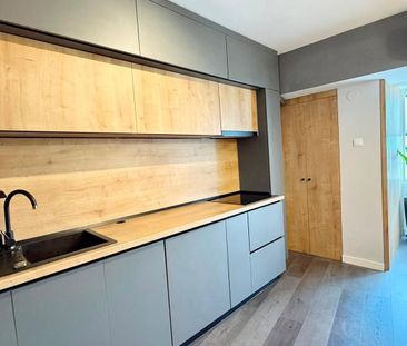 Duplex 5 camere de inchiriat, 120 mp, 2 balcoane - Sos. Alba Iulia - Photo 2