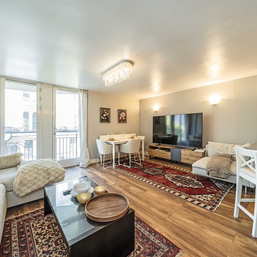 Kensington Gardens Square, Notting Hill, W2, London - Photo 1