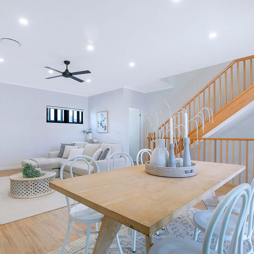 Modern 3 bedroom Townhome - Photo 1