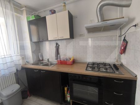 Inchiriere apartament 3 camere - Grivitei - Fotografie 5