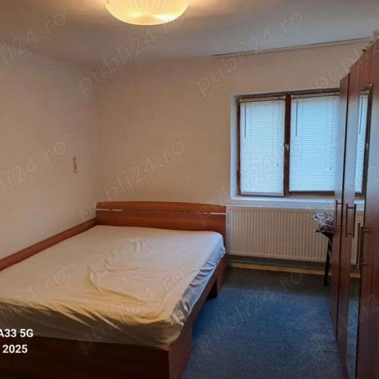 CASA 7 CAMERE , SUPRAFATA TOTALA 180 MP , TEREREN 600 MP - Fotografie 1