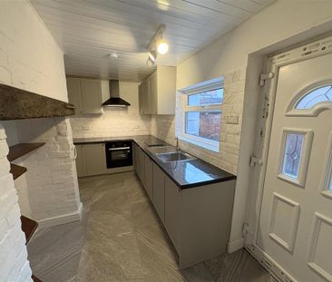 2 bedroom terraced house to rent - Photo 6