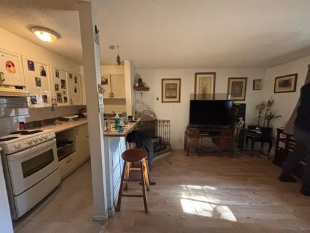 31 Florence Street - Photo 2