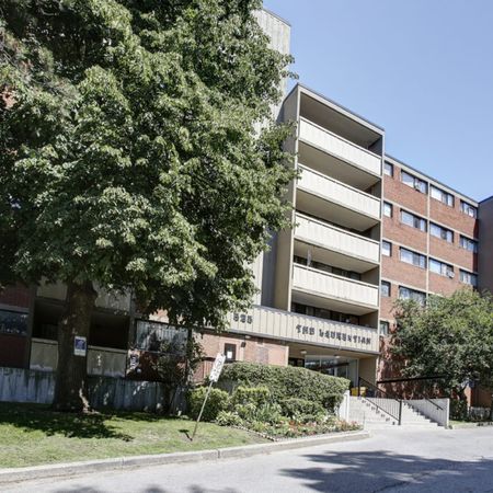 The Laurentian - Photo 4