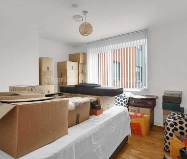 Mizzen Mast House, London, SE18 - Photo 3