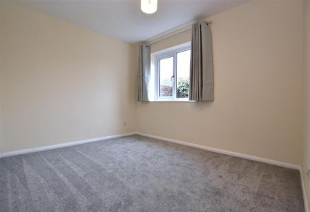 2 bedroom maisonette to rent - Photo 3