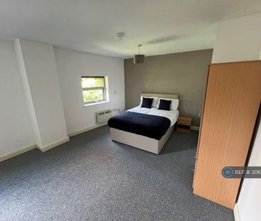 1 bedroom in a house share to rent - Photo 1