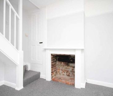 Woodman Road, Brentwood, CM14 - Photo 1