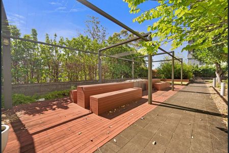 Home For Rent - Photo 4
