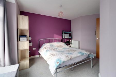 4 bedroom house to rent - Photo 4