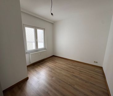 1 slaapkamer appartement te huur in de Langestraat te Oostende! - Photo 2