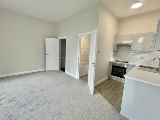 Studio to rent - Photo 1