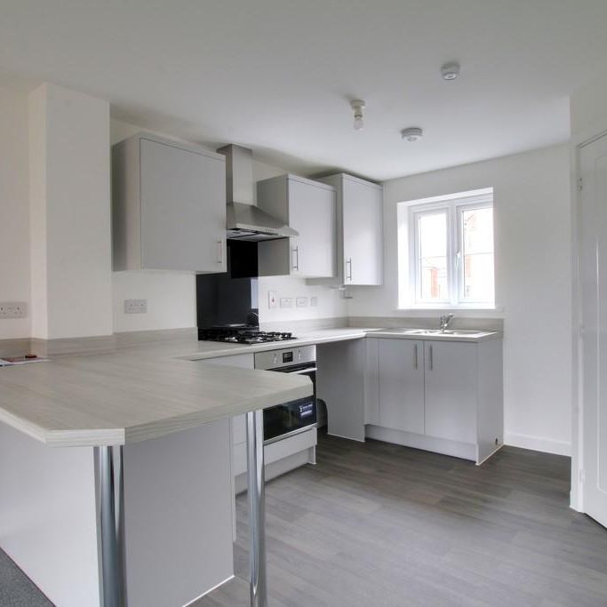 2 bedroom semi-detached house to rent - Photo 1