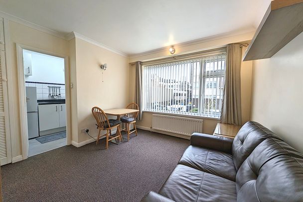 Flat 12 Beech Court, 3 Beech Hill Road, S10 - Photo 1