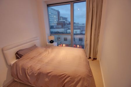 Rotunda, New Street, Birmingham - Photo 4