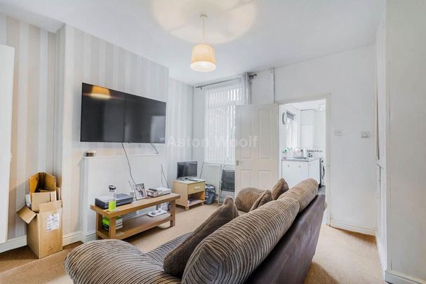 2 bedroom terraced house to rent - Photo 1