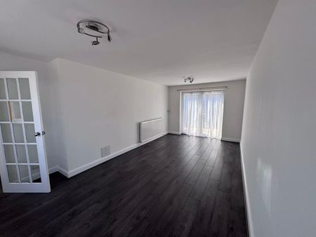 3 bed house to rent in - Photo 2