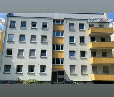 Frisch-renovierte 3-Zimmer-Wohnung mit Balkon in Offenbach - Photo 1