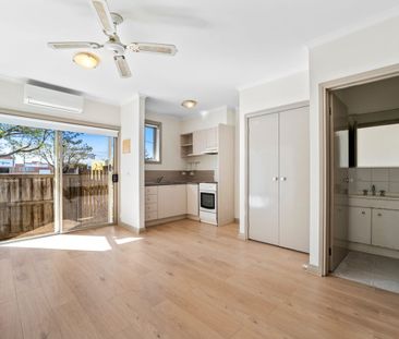 Freshly Updated & Perfectly Positioned in the Heart of Thomastown - Photo 1