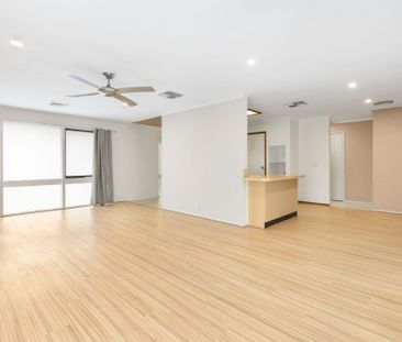 Cosy & Convenient - Photo 1