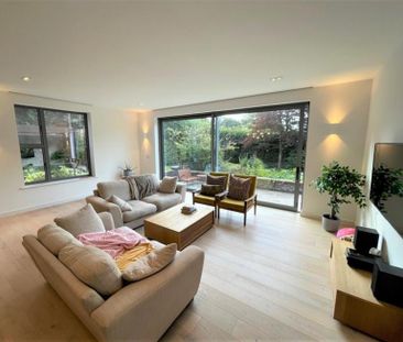 6 Bedroom Detached To Let - Photo 4