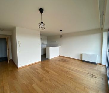 Appartement te huur - Photo 1