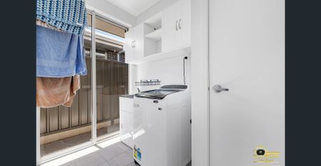 House for Rent- Modern, Stylish & Fully Furnished - Photo 4