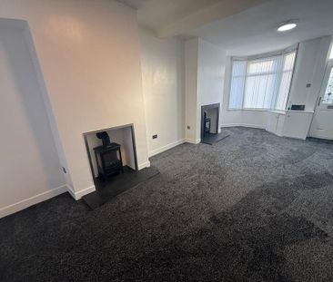 2 bedroom property to rent - Photo 2