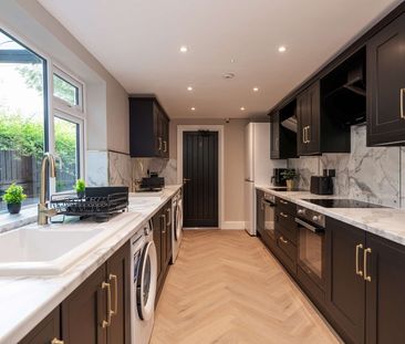 💎 Brand New Premium Ensuite Rooms | £0 Deposit Room 4 - Photo 4