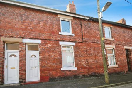 2 bedroom terraced house to rent - Photo 4