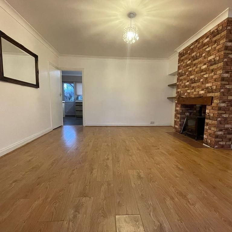 3 bedroom terraced house to rent - Photo 1