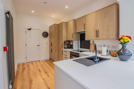 Flat to rent - Photo 2