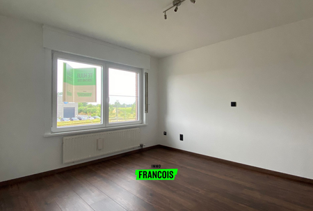 Gezinswoning met Garage Te Huur in Waregem - Photo 5