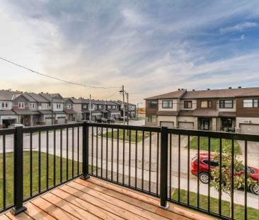 For Lease - 702 DONERAILE Walk, Barrhaven, Ontario - Photo 5