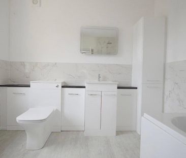 3 bedroom detached house to rent - Photo 3