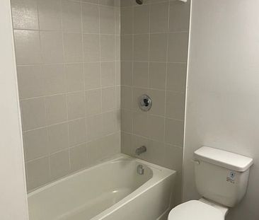 For Lease - 129 Gateland Drive, Barrie, Ontario - Photo 4