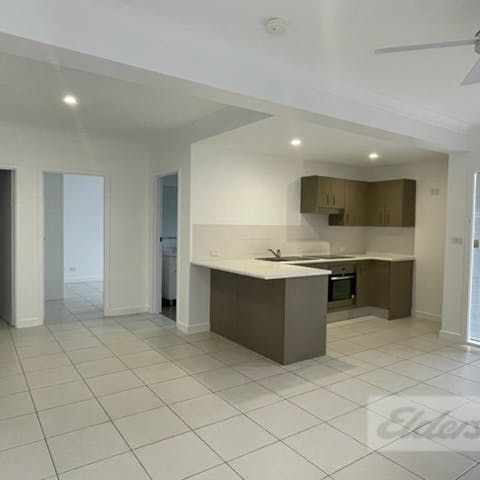 92A Acacia Avenue - Photo 1
